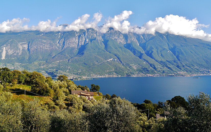 Il monte Baldo visto da Tremosine